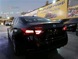 نيسان ألتيما